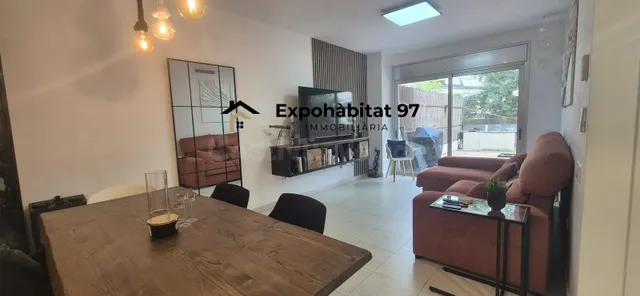 ¡BAJO ESPECTACULAR CON GRAN TERRAZA 90 m2. CON PARKING Y PIS - foto 4