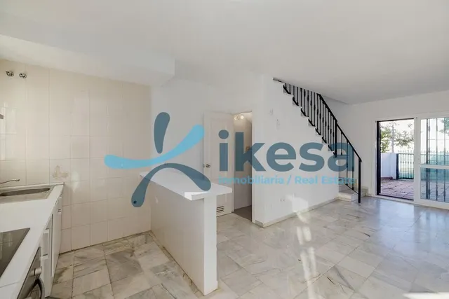 Venta de Casa Adosada en Marbella, Málaga. — 11