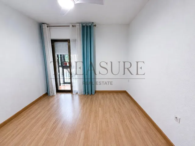Chalet pareado reformado con garaje y cuatro dormitorios en Cabezo de Torres — 35