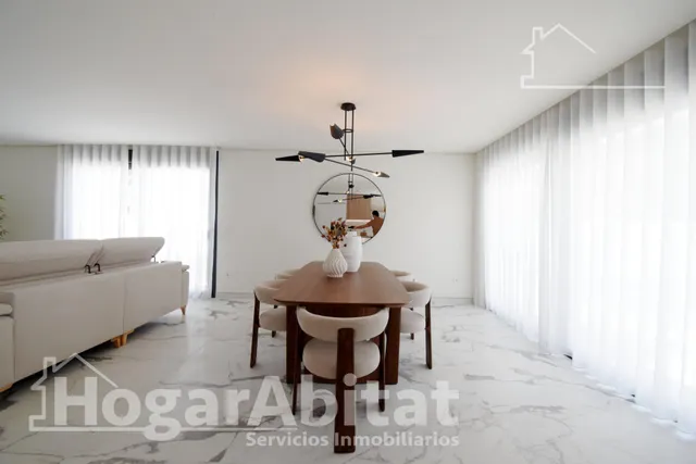CHALET NUEVO CON PISCINA, GARAJE Y TERRAZA — 37