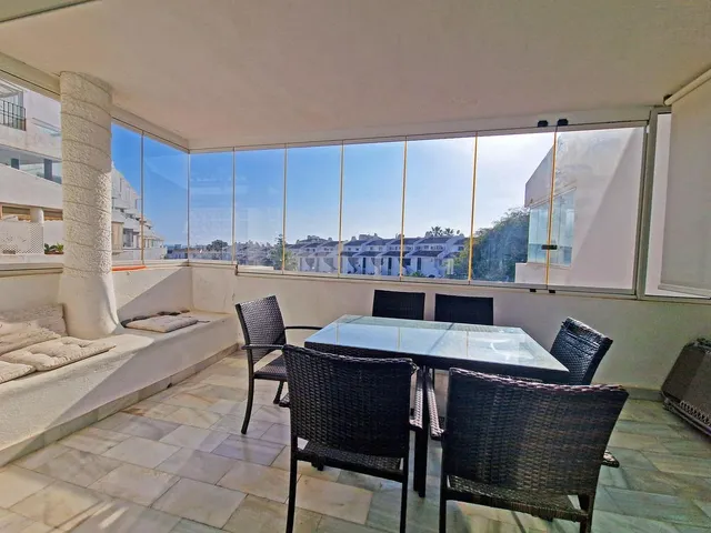 APARTAMENTO 3 DORMITORIOS CALAHONDA — 12