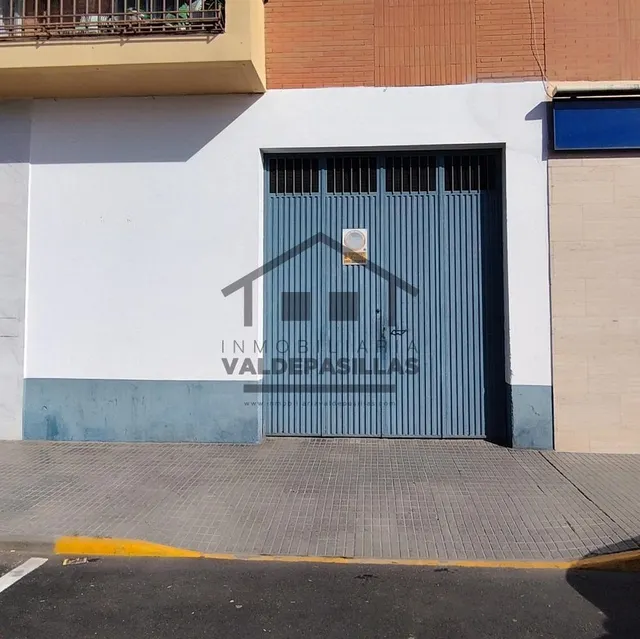 LOCAL COMERCIAL EN VALDEPASILLAS CON MUCHAS POSIBILIDADES