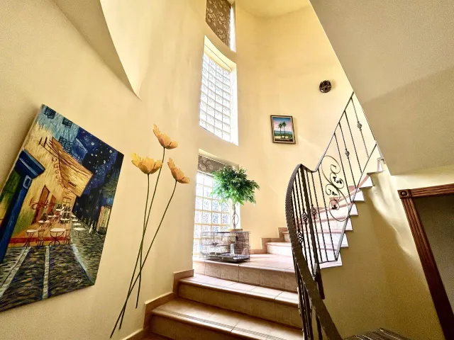 Villa 6 habitaciones 440m² en venta - Los Europeos — 25