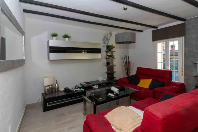 PISO CON ENCANTO EN EL CASCO ANTIGUO — 14