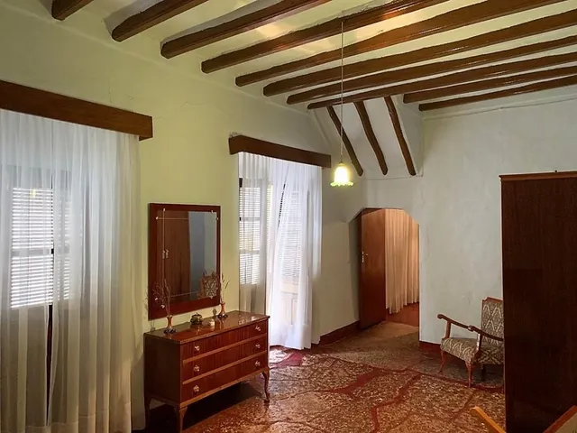Ideal cómo inversión o si desea vivir en un pueblo con encanto como es Iznájar (Córdoba). — 26