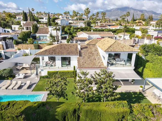 Chalet 5 habitaciones 306m² en venta - Marbella — 41
