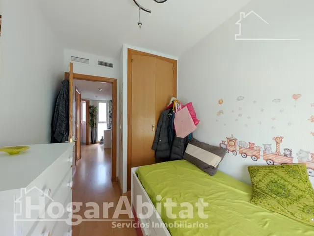 TODO EXTERIOR CON TRASTERO Y ASCENSOR — 21