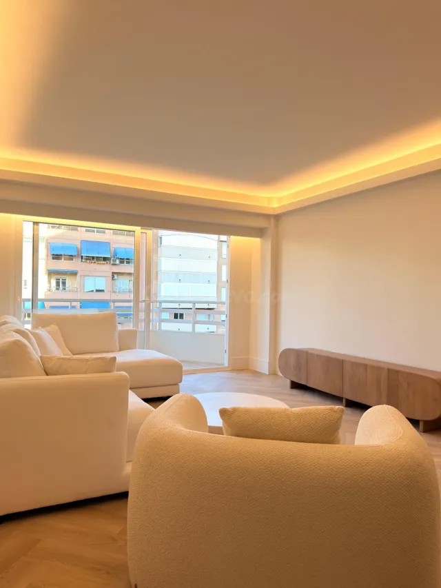 Vivienda de lujo reformada en Av General Marvá, Alicante - foto 3