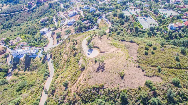 Solar para construir 7 villas de lujo de 500m2 cada una (161 - foto 3