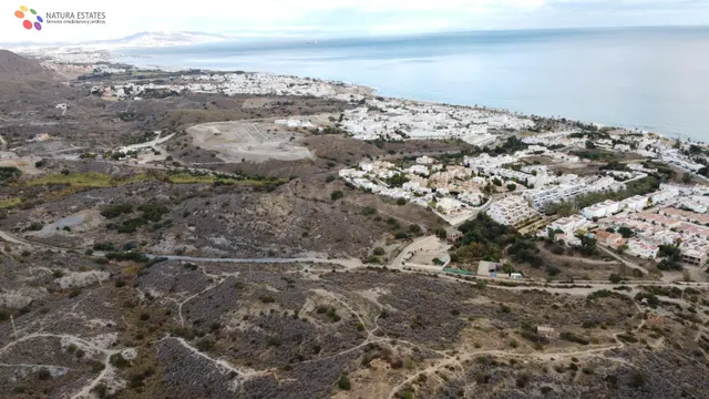 MAGNIFICA PARCELA URBANA EN URBANIZACION DE LUJO