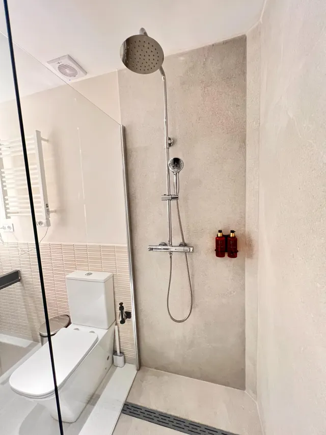 ESTUDIO DUPLEX,  CON LICENCIA TURISTICA, EN PLANTA BAJA, ACTIVO DESDE HACE 1 AÑO, MUY RENTABLE. — 30