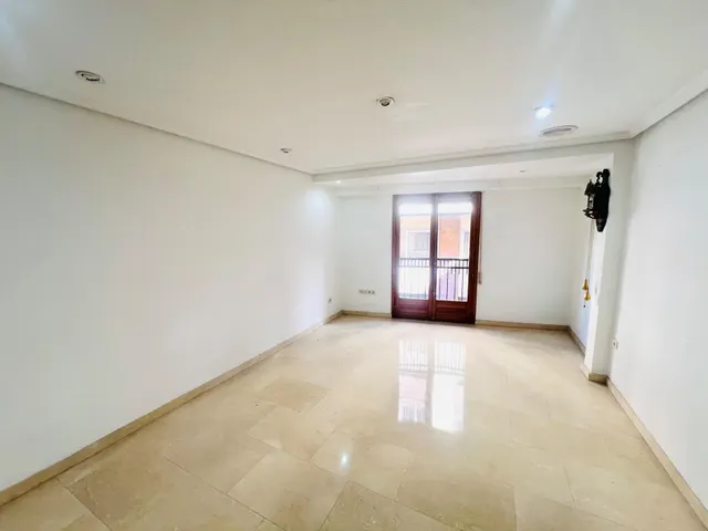 Piso con ascensor en pleno centro de Elche. — 7