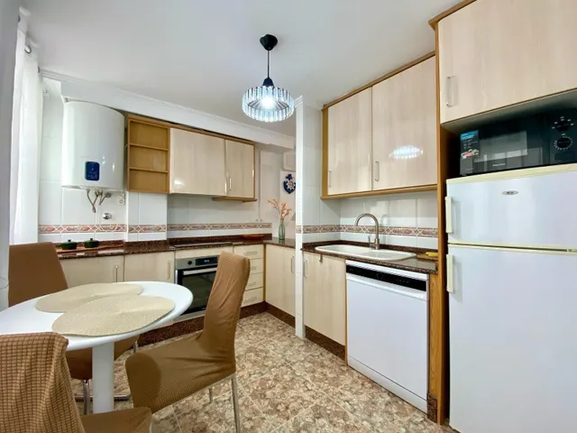 Apartamento a 50 metros del mar en Torrevieja — 12