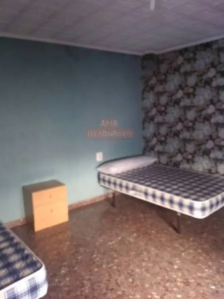 Edificio comunicado con casa  en Requena una oportunidad unica — 6