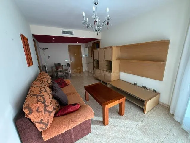 Alquiler apartamento amplio juan de borbon, 2 dormitorios, 2 baños, garaje , amueblado, luminoso