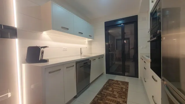 PRECIOSO Y LUJOSO QUAD CON PISCINA COMUNITARIA Y GARAJE PRIVADO — 9