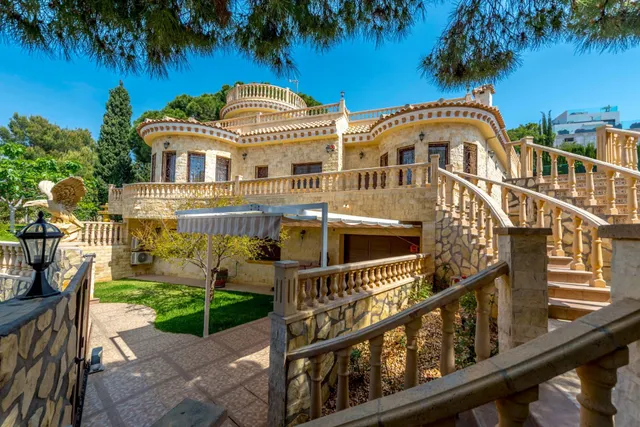 Villa 4 habitaciones 280m² en venta - Altos de Campoamor — 28