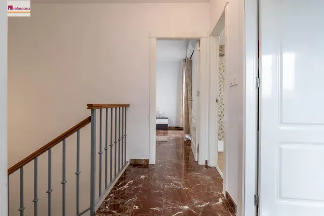 Encantadora Casa Reformada en Ogijares con Vistas y Espacios para Disfrutar — 25