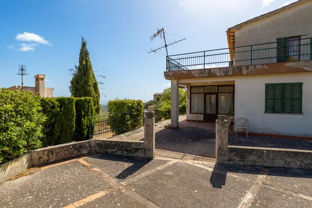 GRAN CHALET EN EL PRECIOSO PUEBLO DE GALILEA — 8
