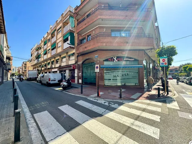 LOCAL COMERCIAL - CALLE MODERN (CORNELLÀ DE LLOBREGAT) - foto 5