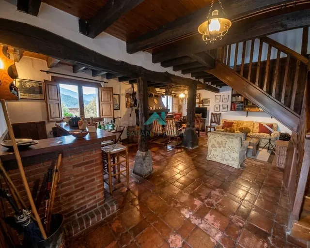 Se vende casa con jardín en Rada (Voto) - foto 5