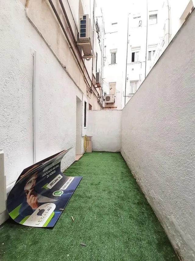 OPORTUNIDAD ÚNICA JUNTO AL RETIRO: LOCAL REFORMADO CON PATIO - foto 3