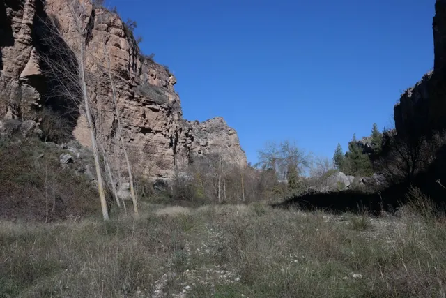Los Tajos, monumento natural con casa y chiringuito. Finca en Alhama de Granada. — 19