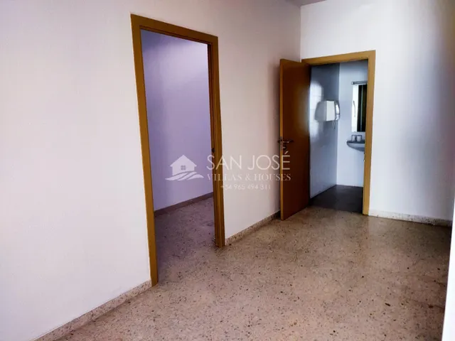 OPORTUNIDAD EN VENTA DE LOCAL COMERCIAL EN ASPE EN ZONA DEL PARQUE DOCTOR CALATAYUD — 16