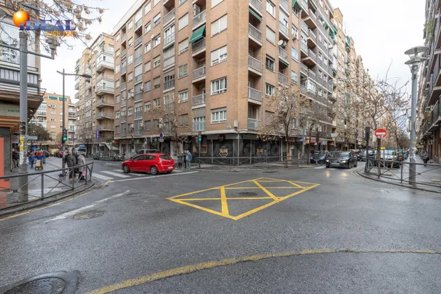 ¡Plaza de garaje PEDRO ANTONIO ALARCÓN- CAMINO DE RONDA — 2