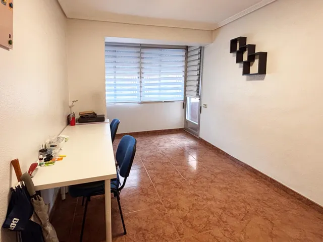 Se vende magnífico piso Zona Ayora - Pacheco y Torrens — 30
