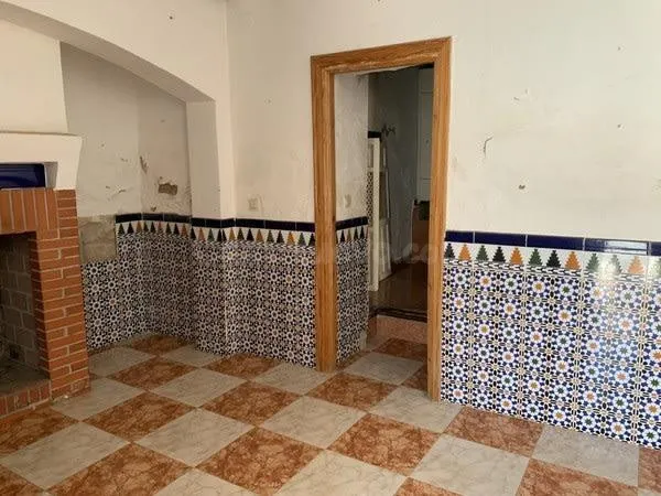 ¡Oportunidad Única en Cúllar, Andalucía! — 3