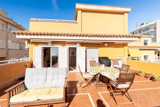 Ático con balcón, terraza y vistas al mar en Cala Estancia,  - foto 4