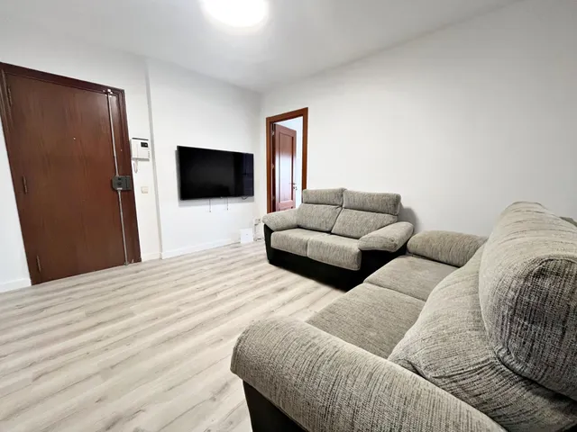 ALQUILER DE habitación JUNTO PARQUE CENTRAL VALENCIA (ZONA RUZAFA) — 3