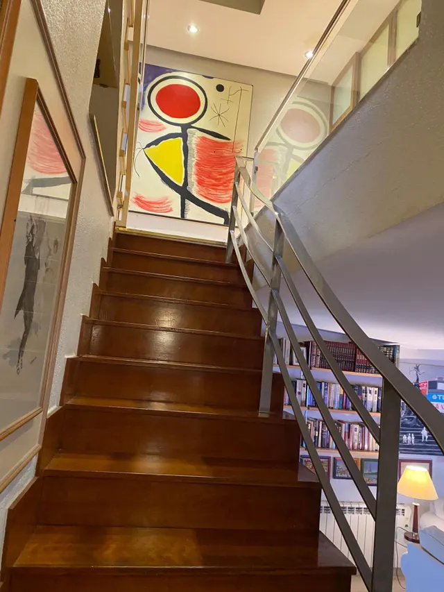 Espectacular adosado con buhardilla , apartamento independiente con baño y sin cocina, garaje doble y piscina en zona residencial premium — 27