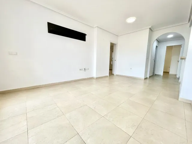Apartamento 2 habitaciones 60m² en venta - Villamartin - foto 4