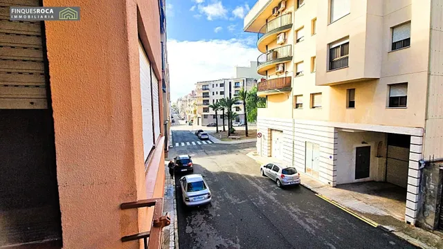 PISO GRANDE MUY CENTRICO PARA REFORMAR — 2