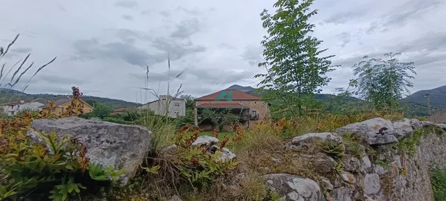 Se vende casa de piedra con jardín en Riva de Ruesga — 35