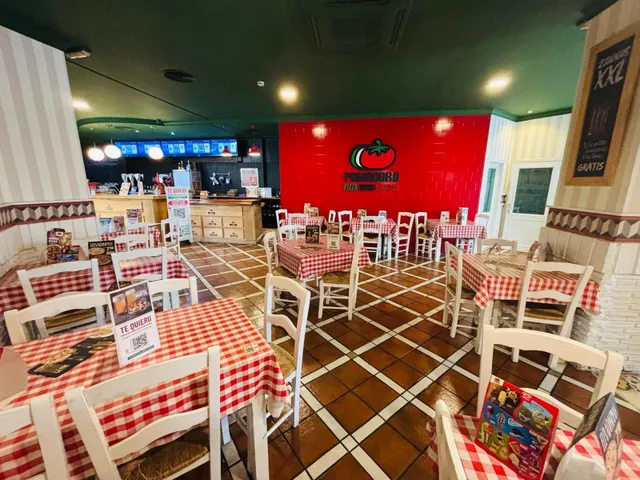 Ex. magnifico local comercial en zoco — 31
