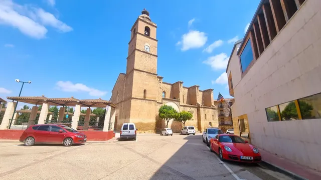 Casa en venta en Escatrón. — 10