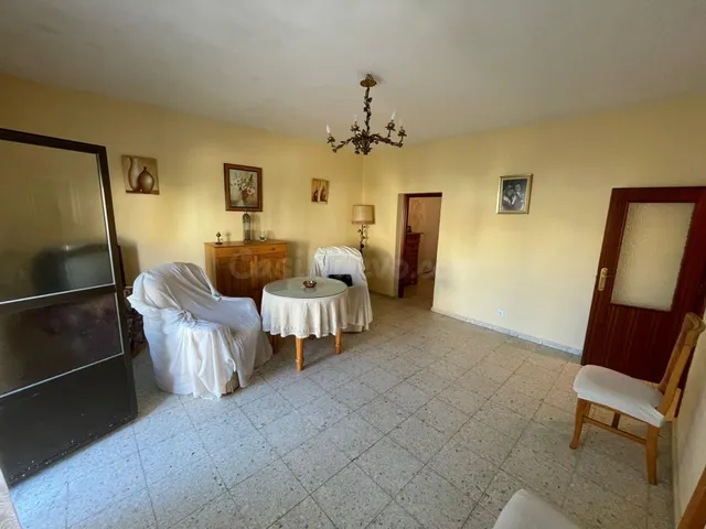 GRAN CASA AMPLIA EN EL CENTRO DE ARROYO DE LA LUZ - foto 2