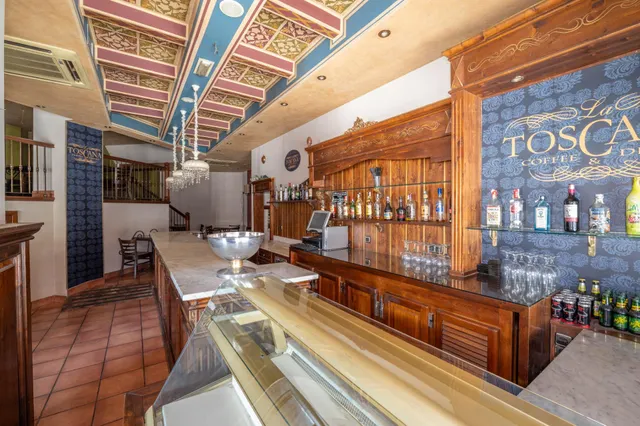 Negocio en Ogíjares Bar-Cafetería — 8