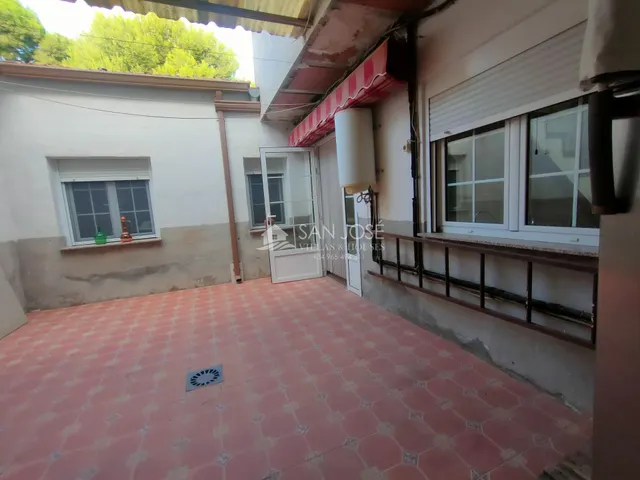 SE VENDE ESPLENDIDA CASA PARA ENTRAR A VIVIR  EN LA ROMANA — 15