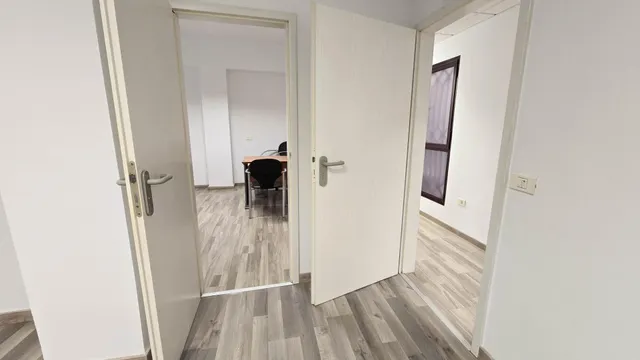 Oficina reformada y amueblada de 128 m2 en el Edificio Peceño, en pleno centro de Santa Cruz de Tenerife — 23