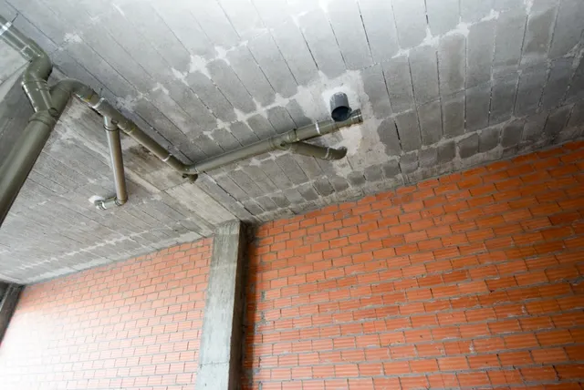 LOCAL COMERCIAL DE OBRA EN LA CORVEIRA — 10