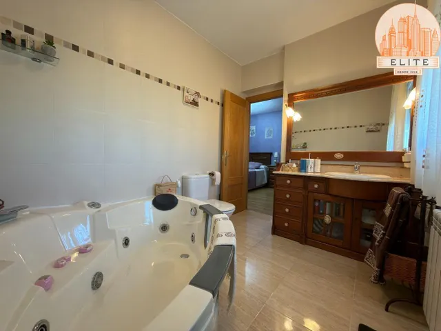 Chalet adosado con jardin ! — 48