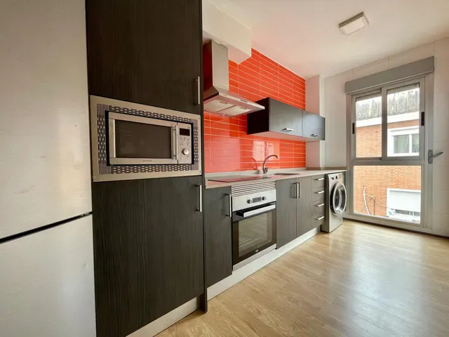 PISO LINEA MODERNA — 8