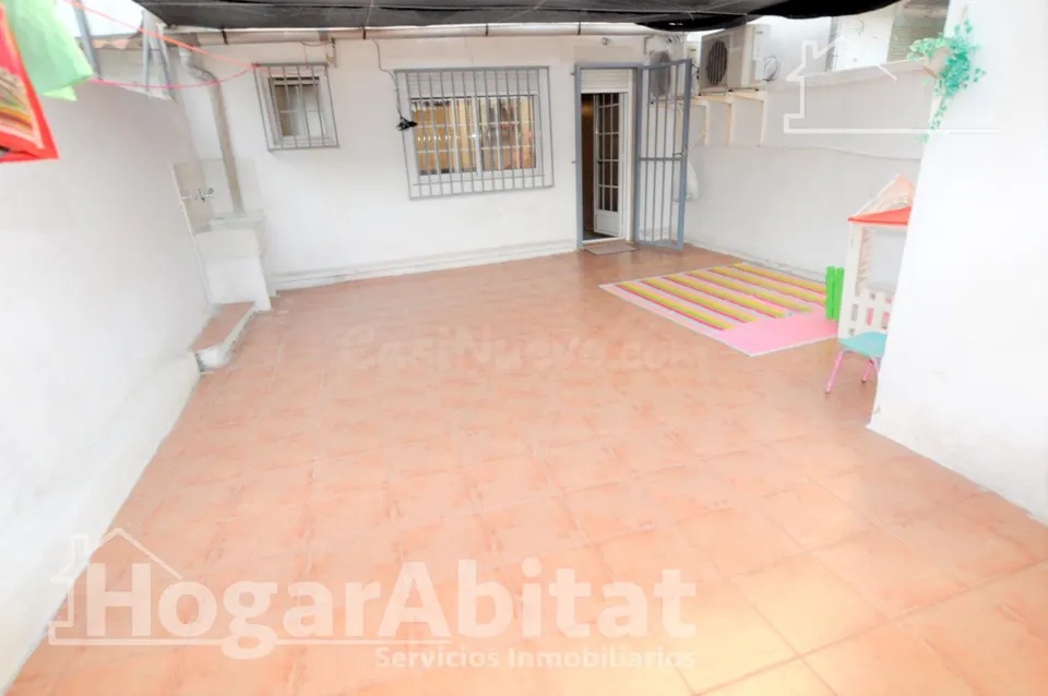 REFORMADO CON DOS TERRAZAS Y DOS BALCONES