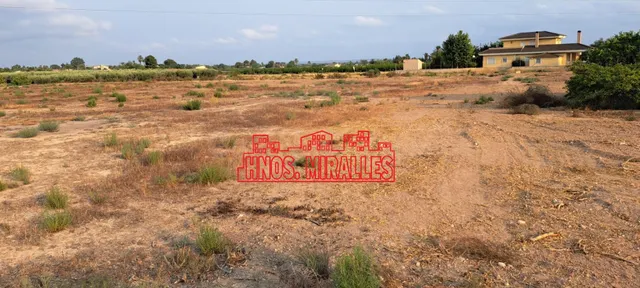 SE VENDE TERRENO EN MATOLA PARA HACER DOS construcciones