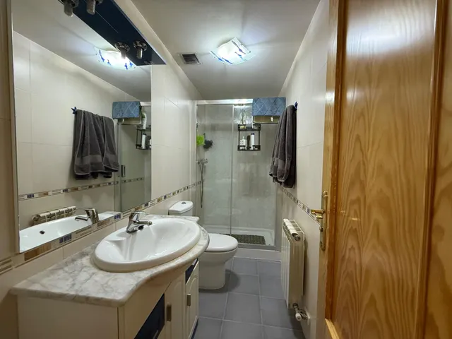 Venta de chalet adosado en el centro de Gójar — 26