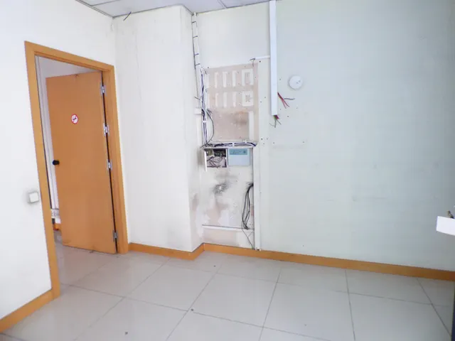Local comercial esquinero en la zona de Poble Nou — 13